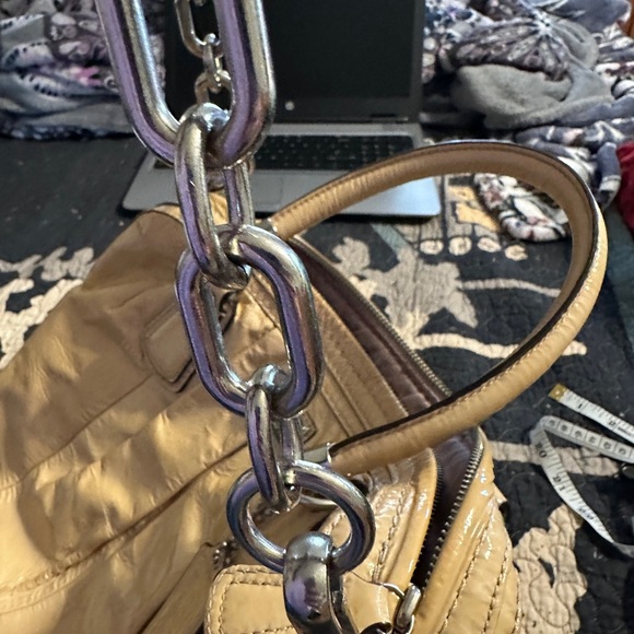 Coach Kristin patent leather bag. - Picture 8 of 14